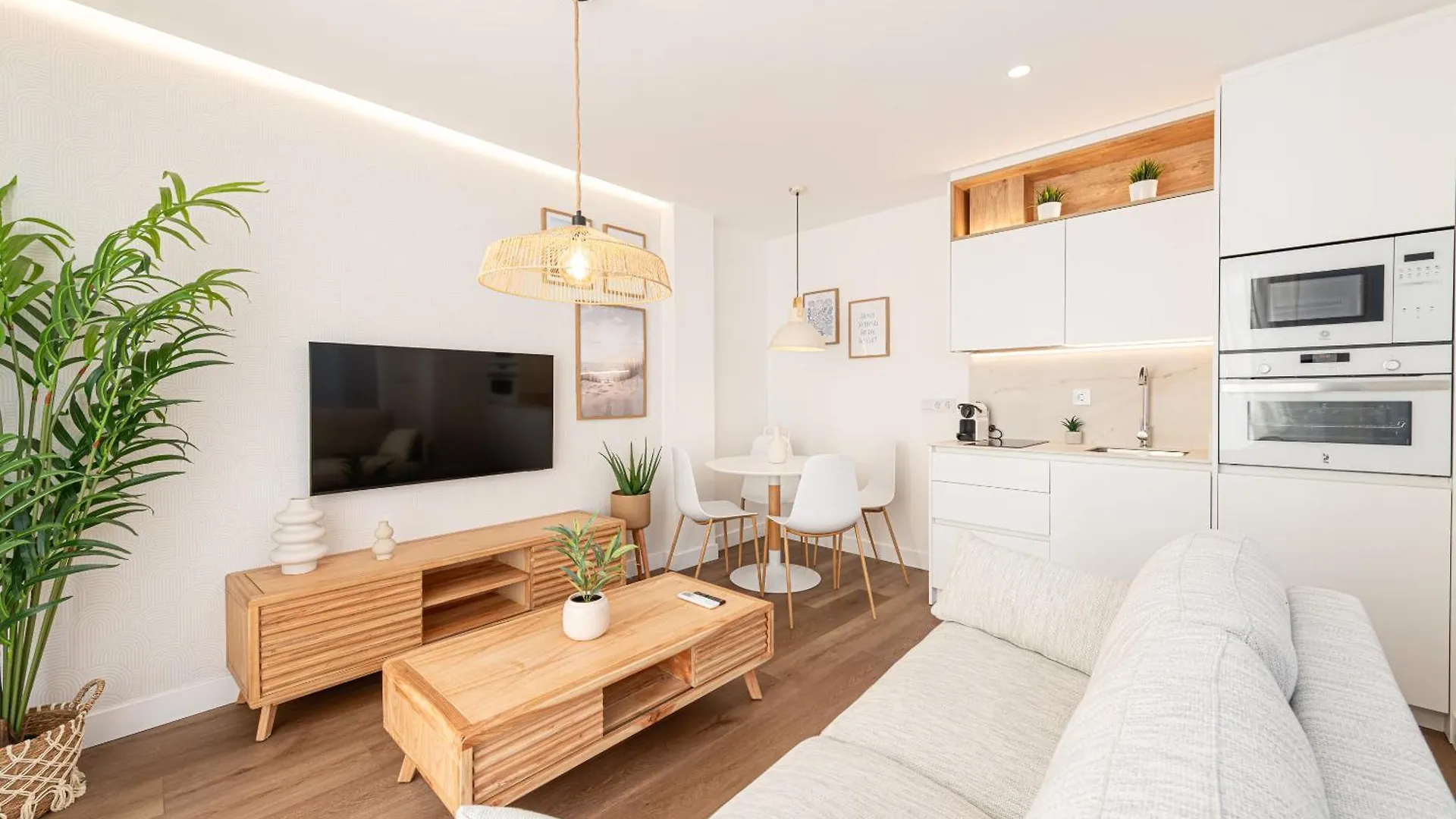 Apartment Wintowinrentals Goleta Suites 2B Malaga