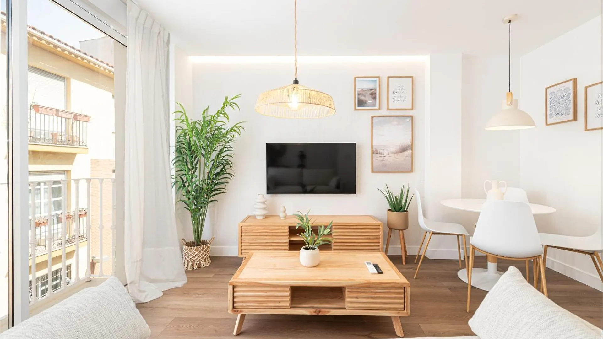 Wintowinrentals Goleta Suites 2B Malaga