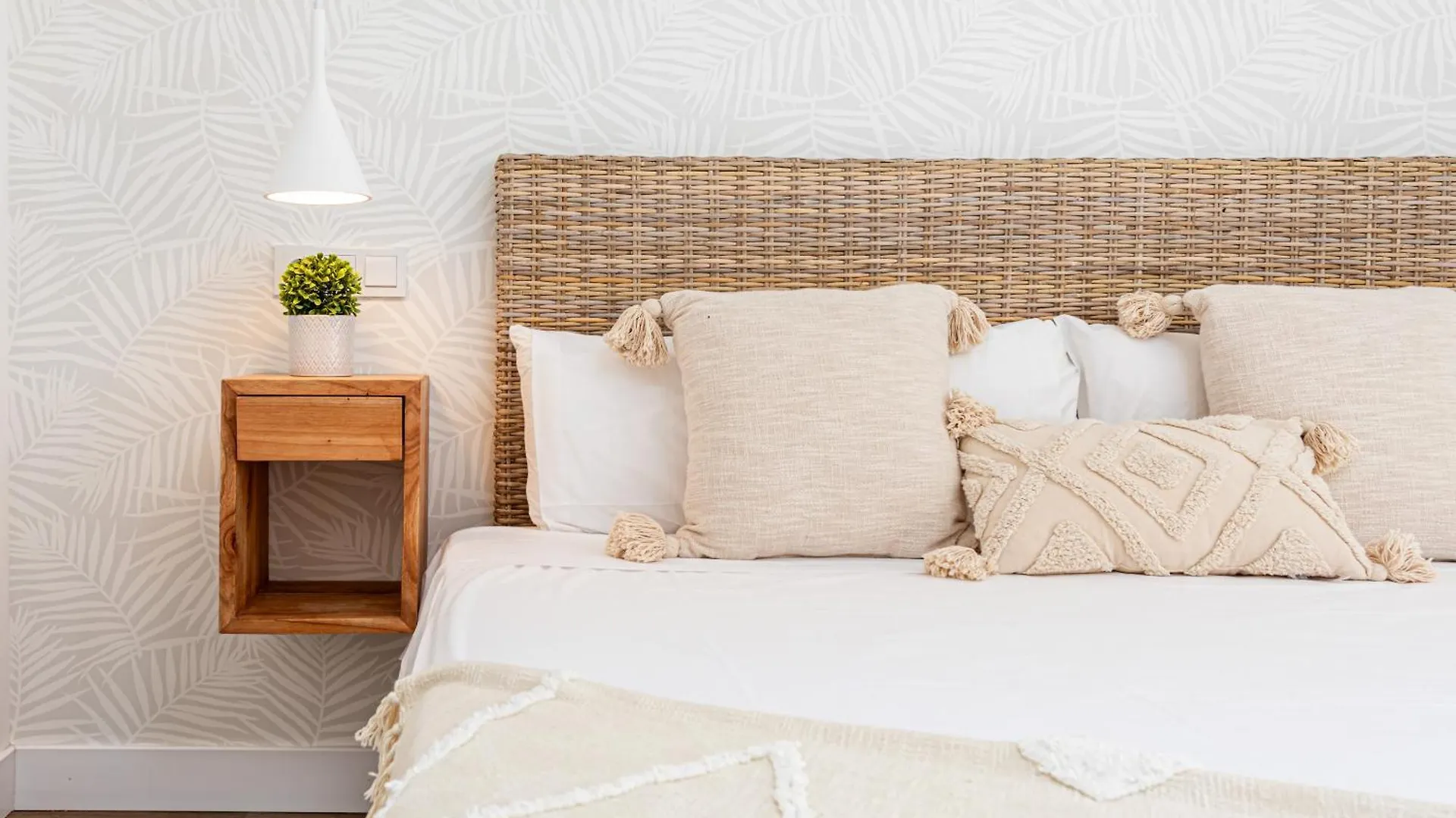 Wintowinrentals Goleta Suites 2B Malaga