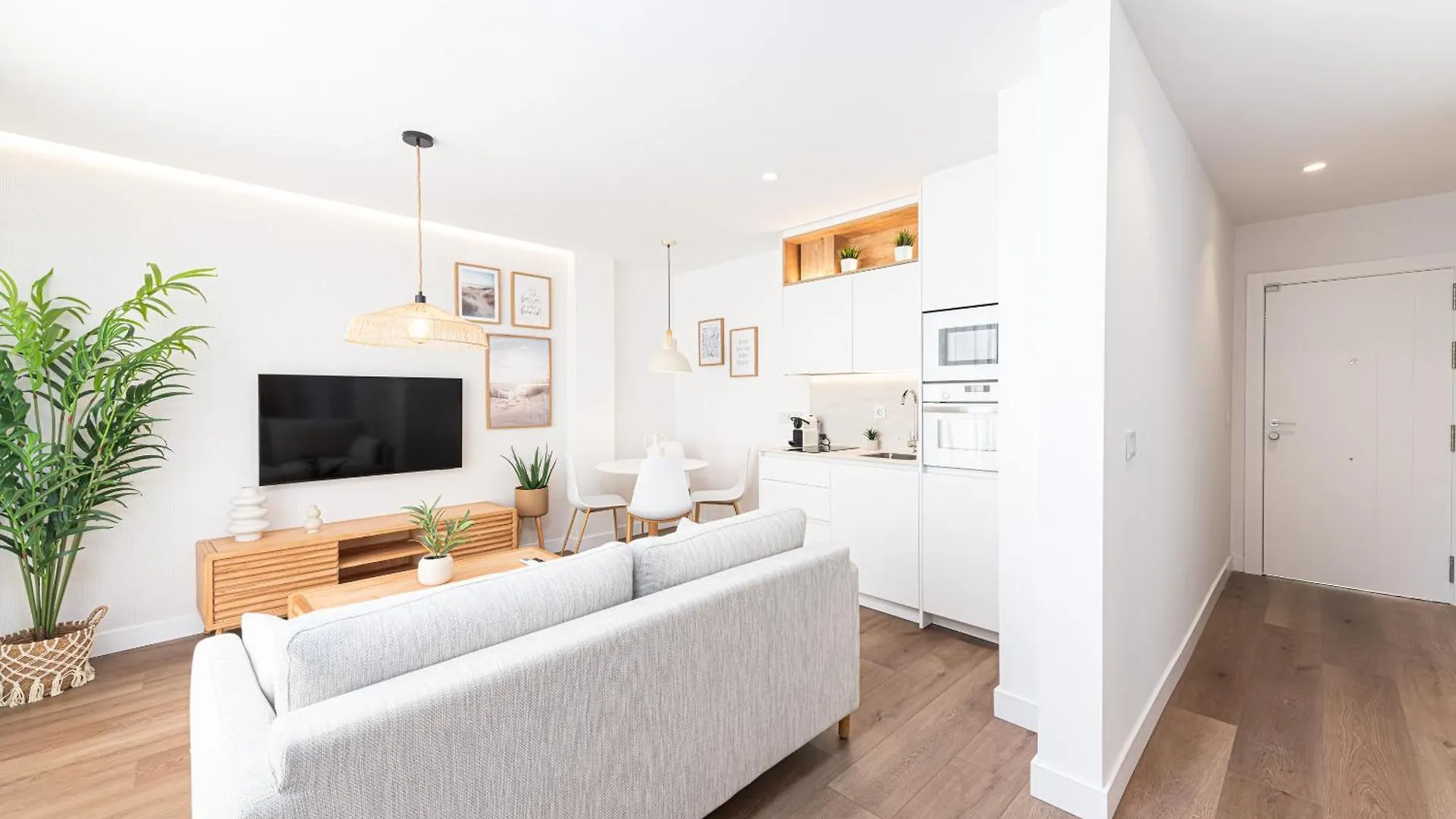 Wintowinrentals Goleta Suites 2B Málaga Appartamento